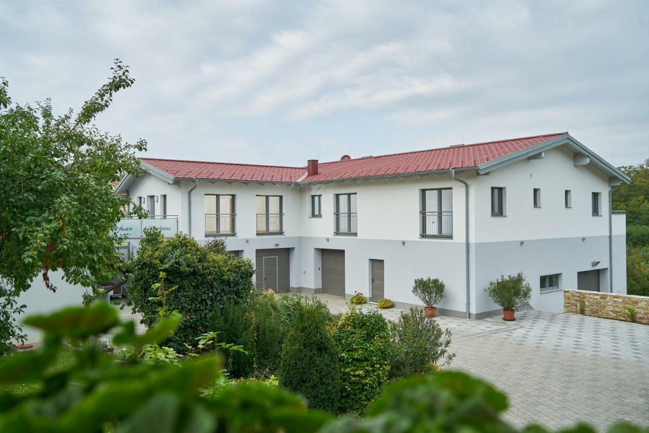 Weinhof - Gaestehaus Maier Angern エクステリア 写真